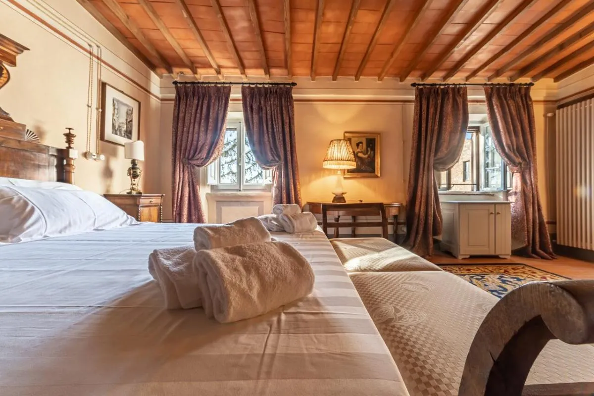 Image 3 of Palazzo Nobile di San Donato – Historic Experience