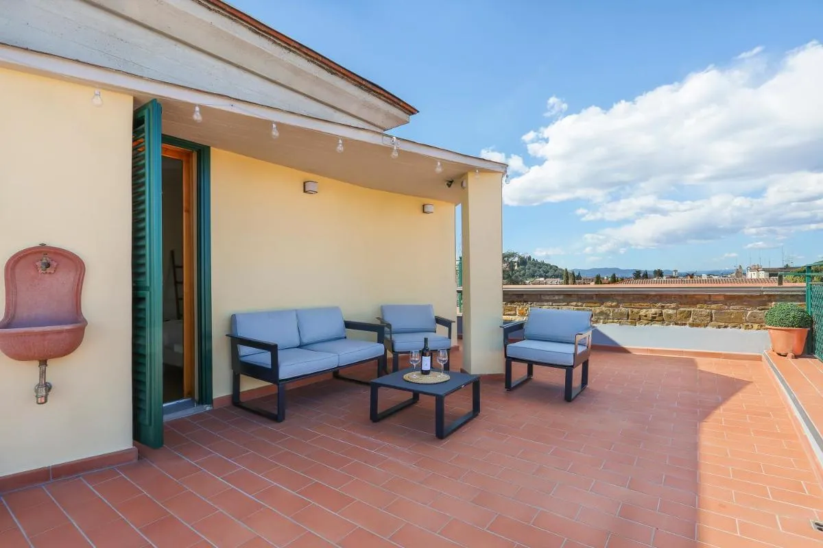 Image 1 of Penthouse with big terrace in Oltrarno – hosted by Sweetstay