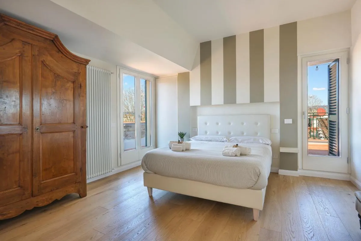 Image 3 of Penthouse with big terrace in Oltrarno – hosted by Sweetstay