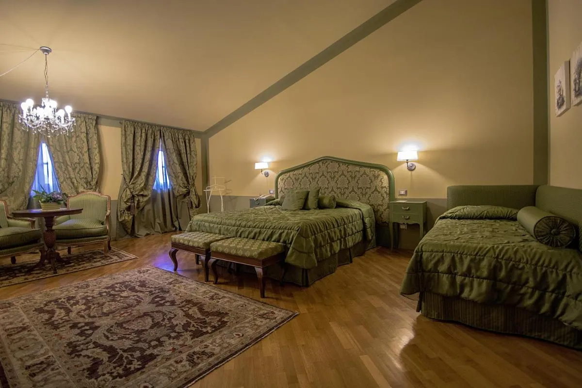 Image 1 of San Luca Palace