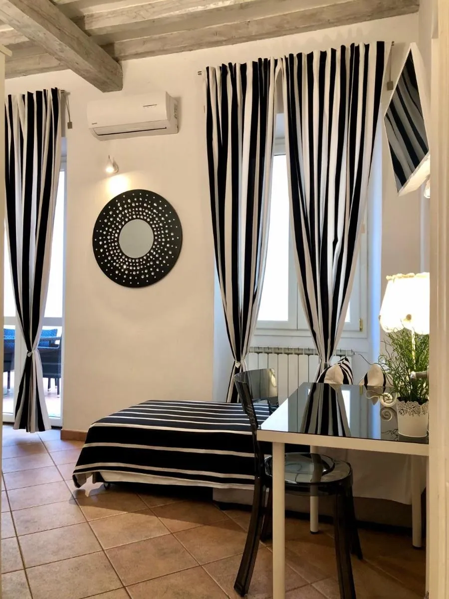 Image 6 of Santa Croce Garden Apartment