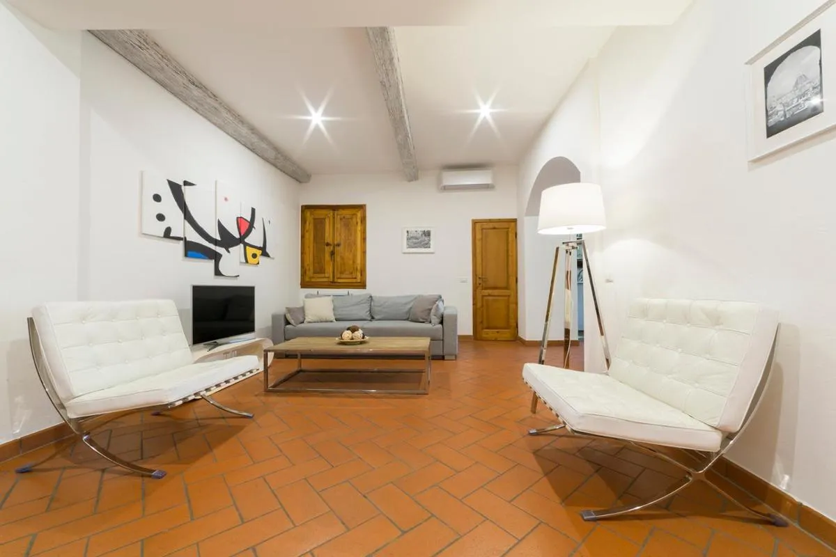 Image 2 of Santa Maria Novella 6 sleeps near the central station