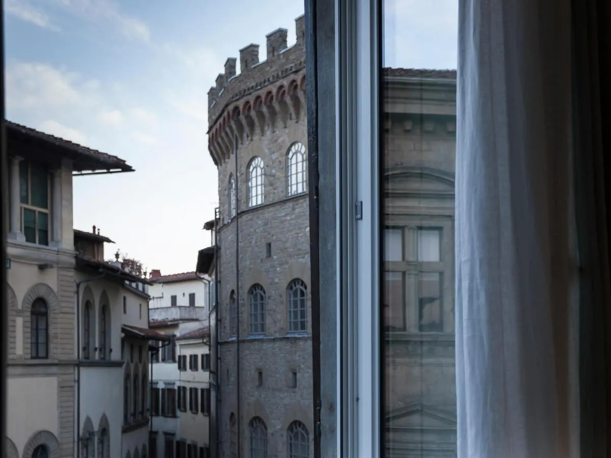 Image 4 of Tornabuoni Place