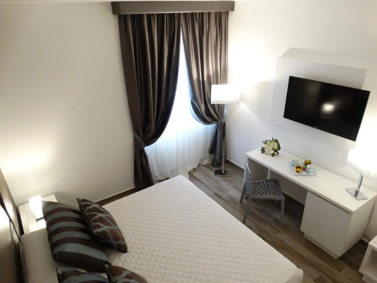 Image 2 of Toscana Ambassador