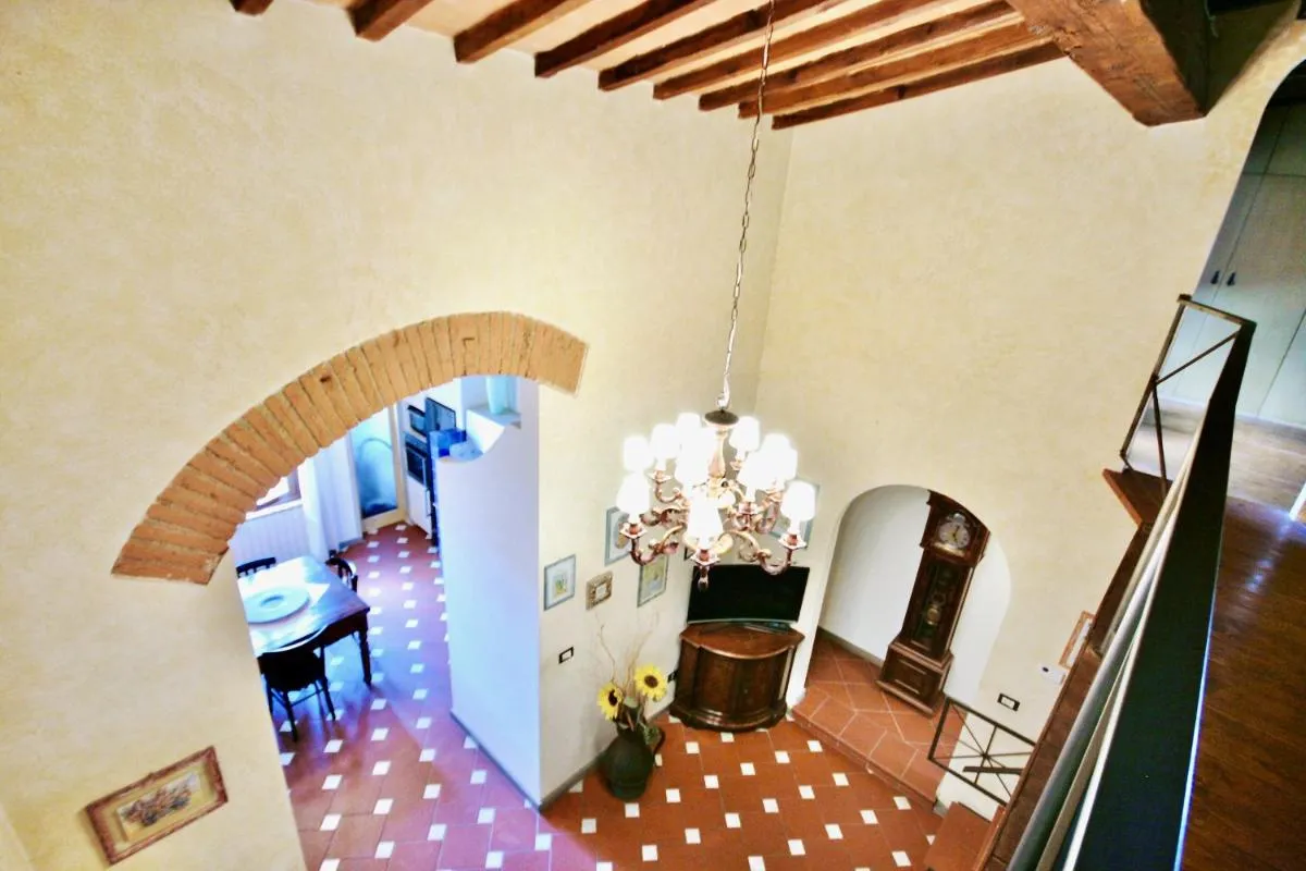 Image 3 of Typical apartment in the historic centre