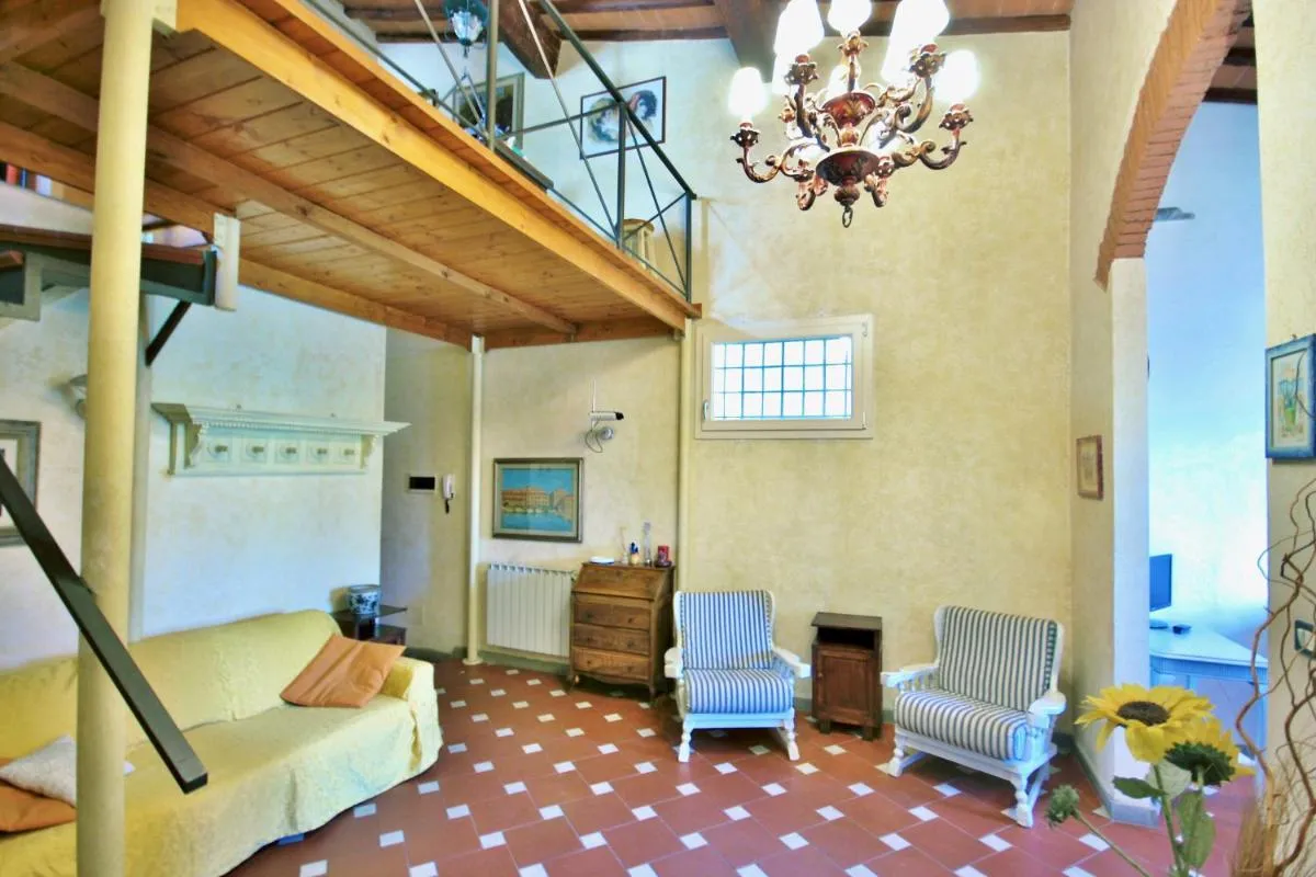 Image 2 of Typical apartment in the historic centre