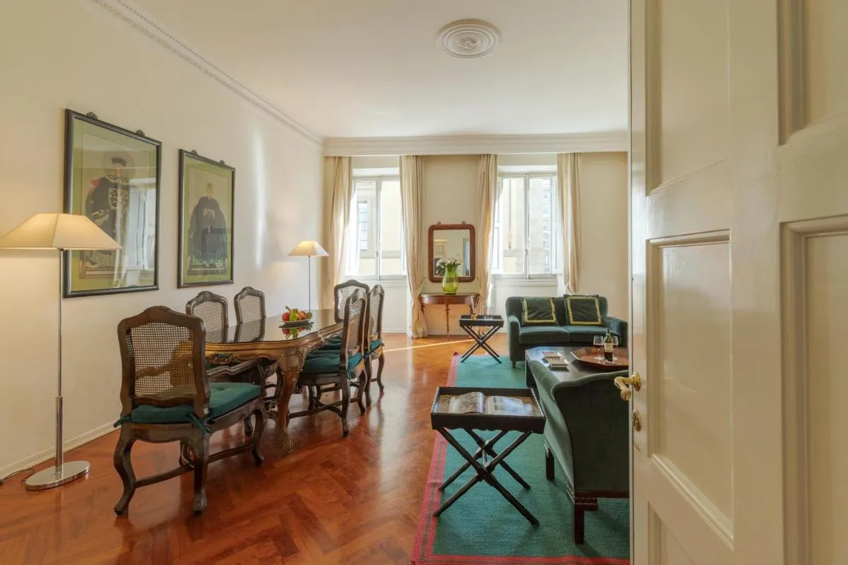 Image 3 of Velluto elegant apartment near the Duomo