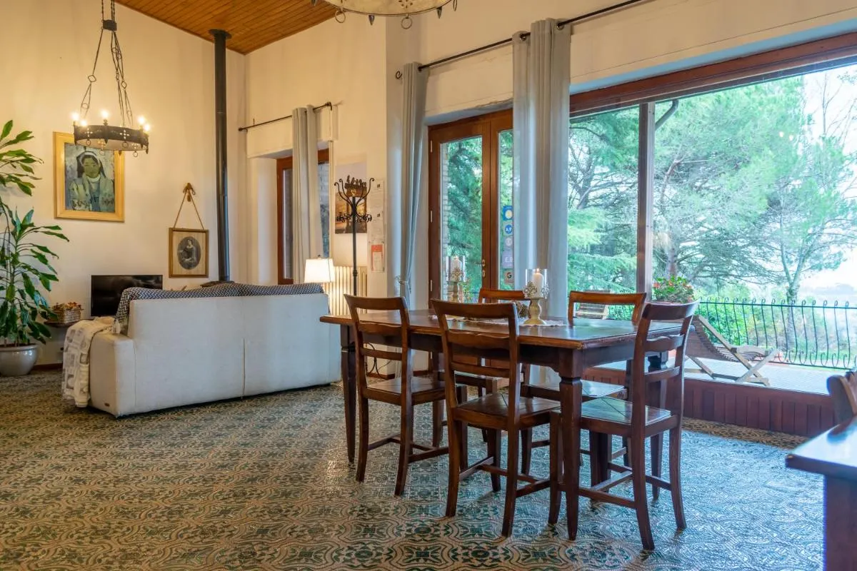Image 4 of Villa Poliziana San Benedetto