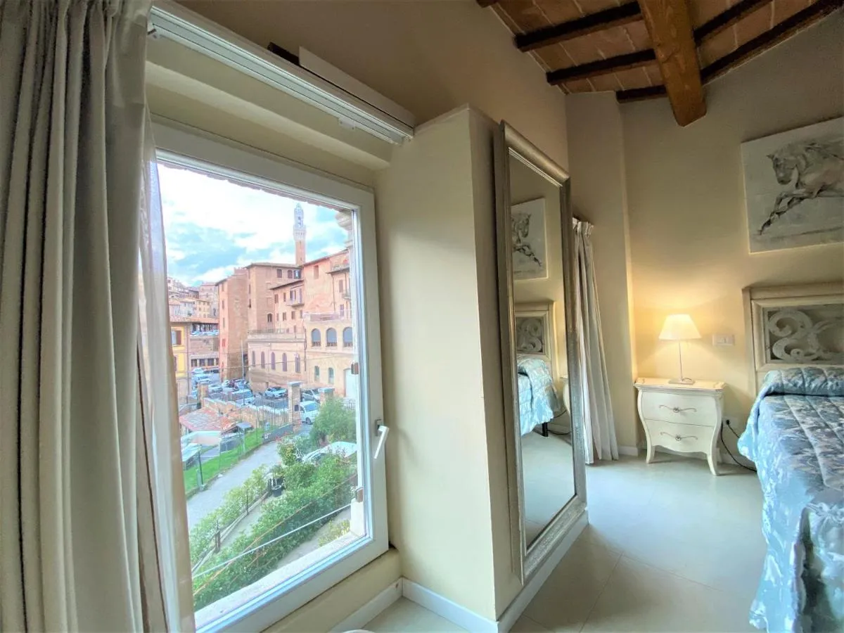 Image 5 of Villa del Sole Siena