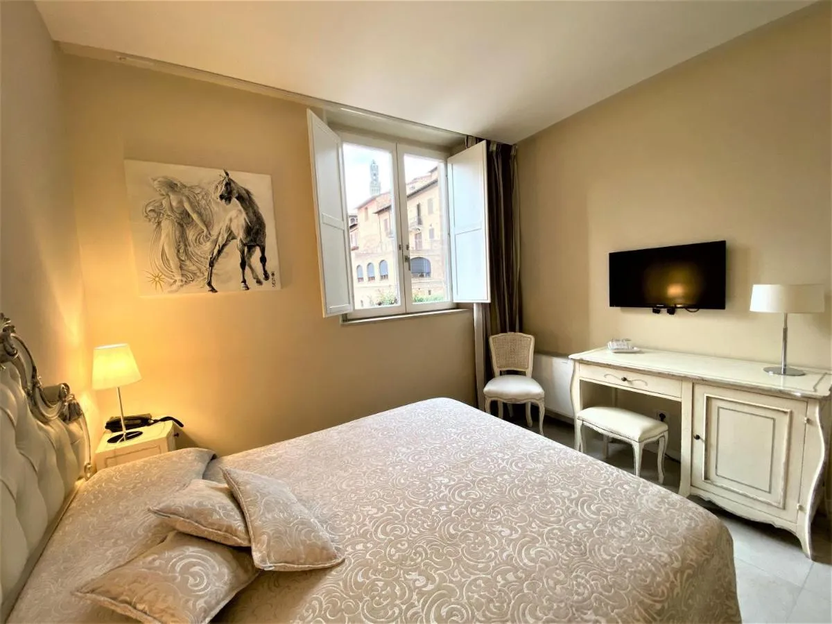 Image 1 of Villa del Sole Siena