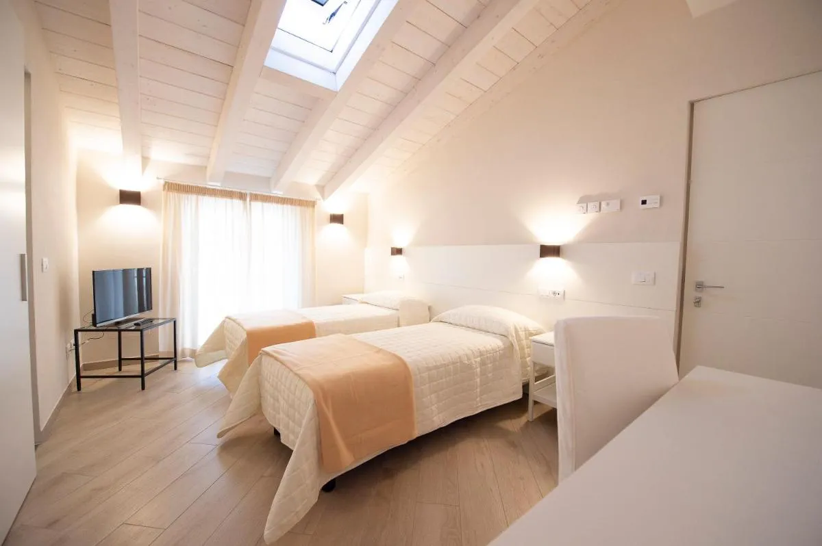 Image 6 of Villino Micol camere a due passi dal mare