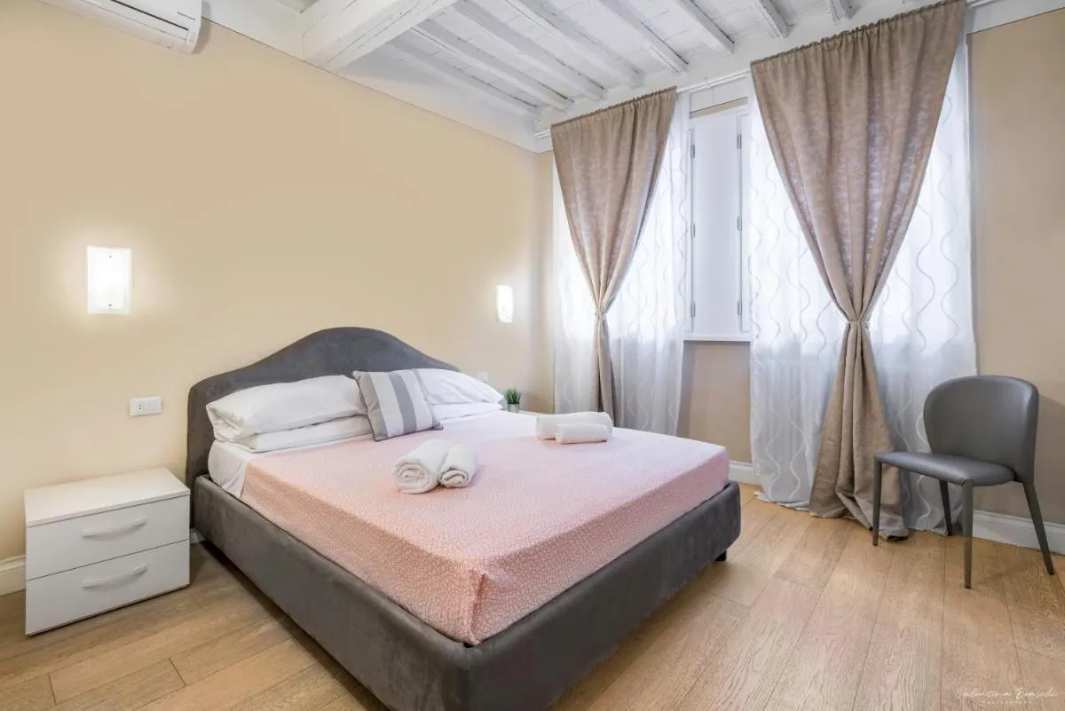 Image 1 of Wine Apartments Florence Barolo