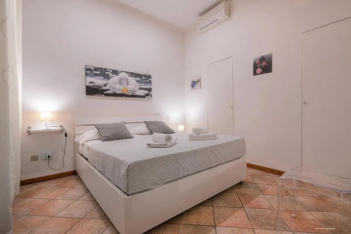 Image 4 of Wine Apartments Florence Moscato