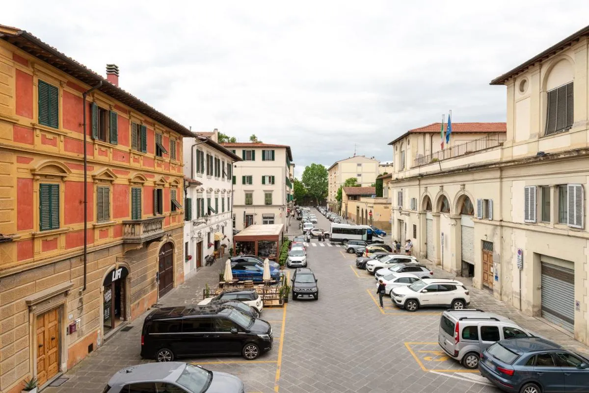 Image 5 of 3 Gigli Florence