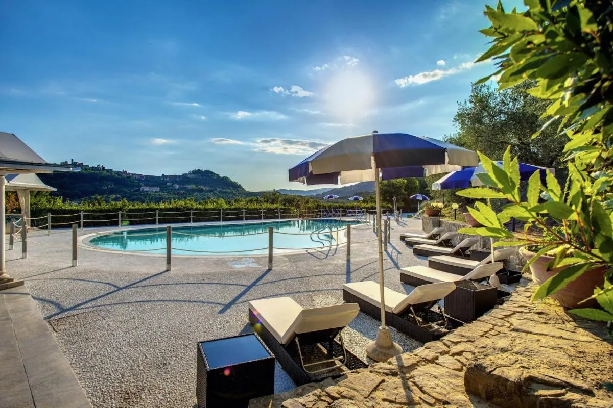 Image 6 of Alfresco luxury Villa with Heated pool