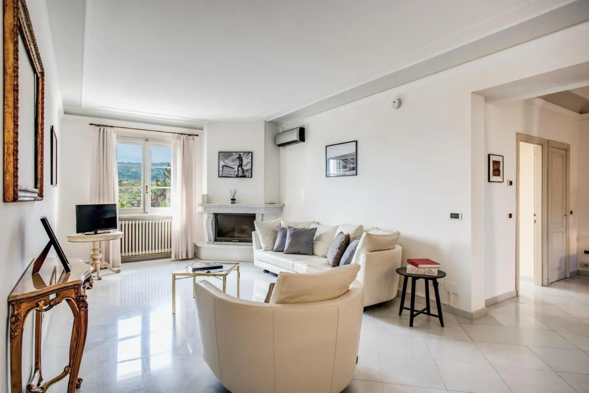 Image 5 of Alfresco luxury Villa with Heated pool