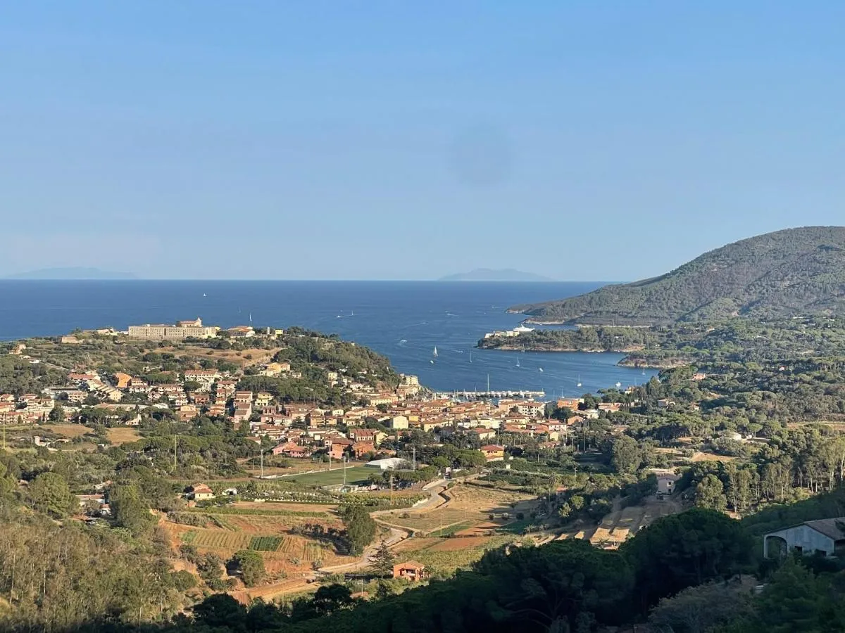 Image 2 of Aria di Collina – Isola d’Elba