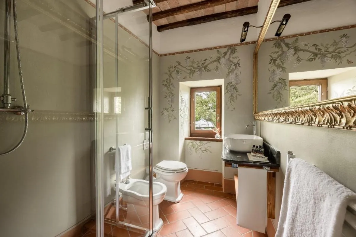 Image 2 of Borgo Vescine