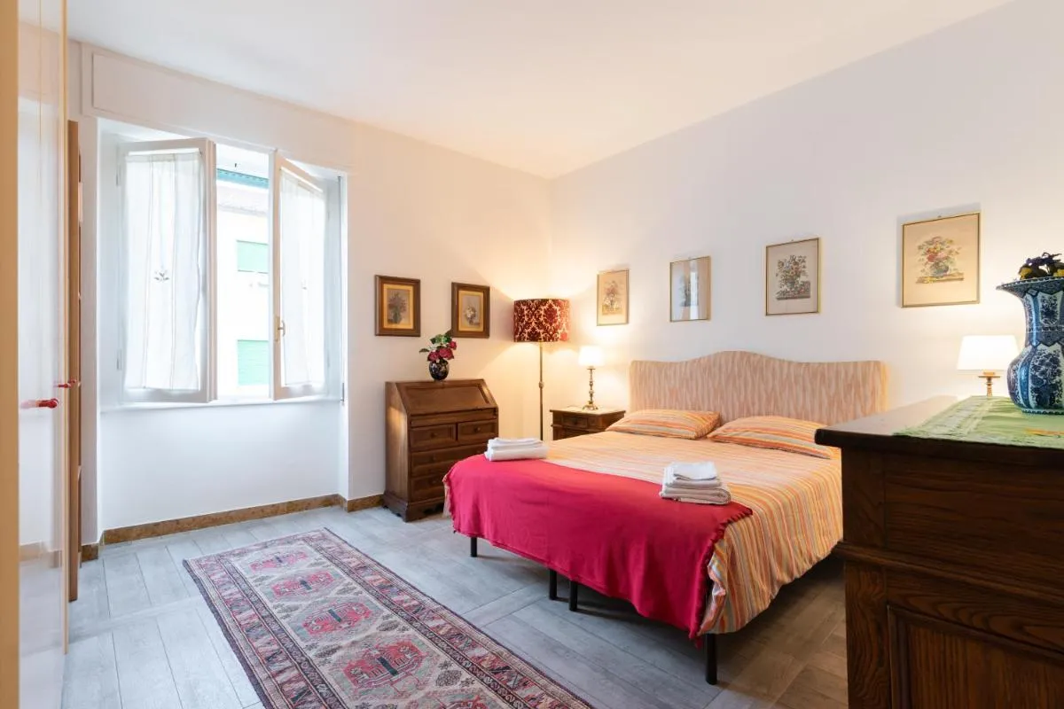 Image 1 of Cappuccini Florence Family & Group 3 Bedrooms Jacuzzi Fast Wi-Fi Air Conditioned Tram