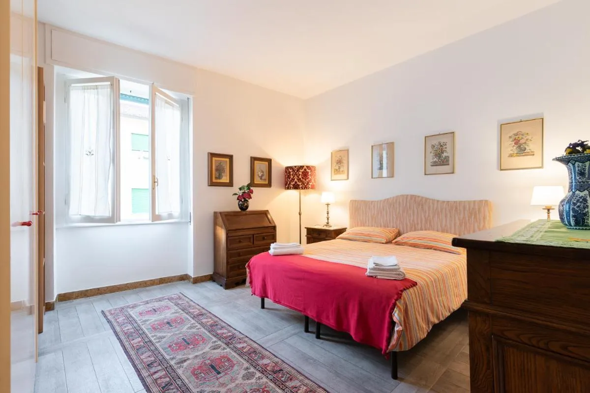 Image 6 of Cappuccini Florence Family & Group 3 Bedrooms Jacuzzi Fast Wi-Fi Air Conditioned Tram