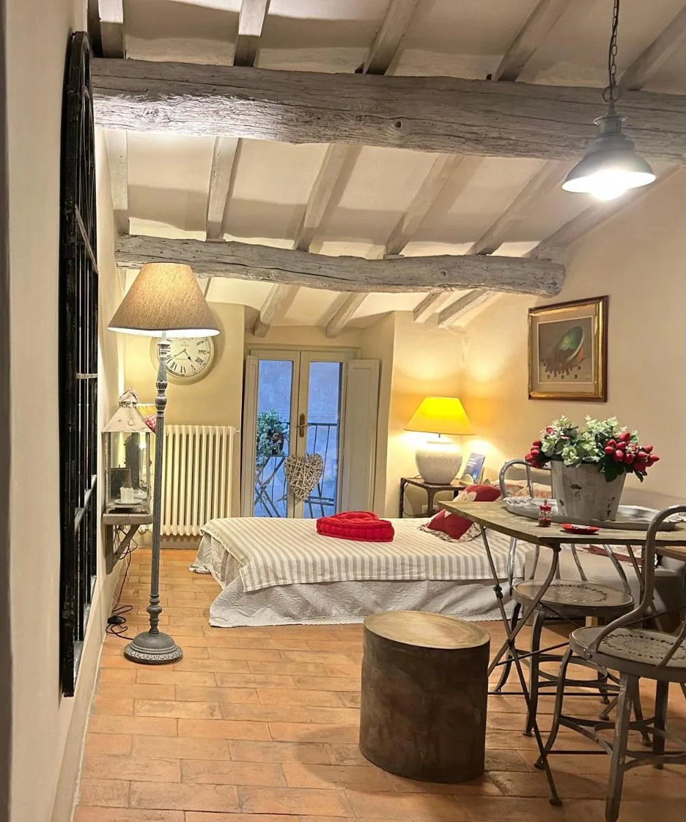 Image 4 of Cortona Shabby Chic House