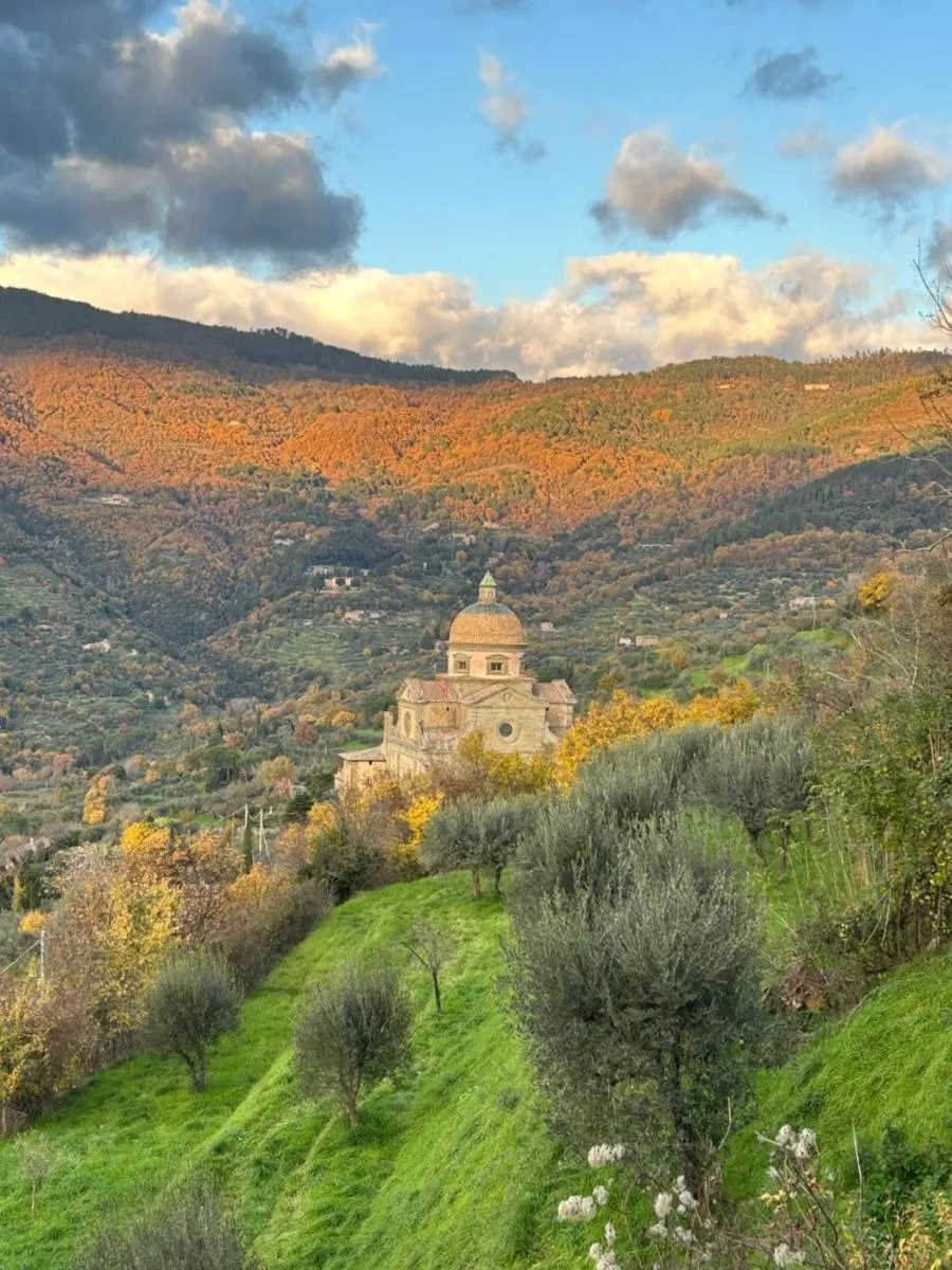 Image 2 of Cortona Shabby Chic House