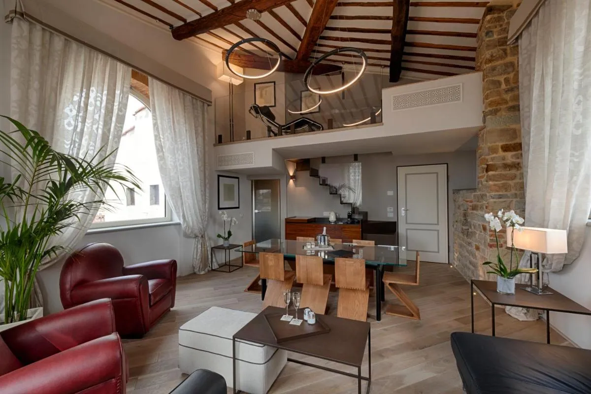 Image 4 of Donati Luxury Tower Suites