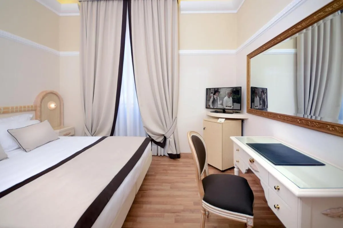 Image 4 of Grand Hotel Vittoria