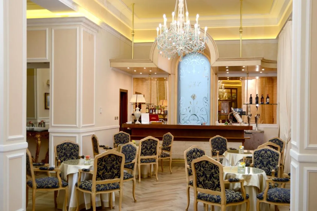 Image 3 of Grand Hotel Vittoria