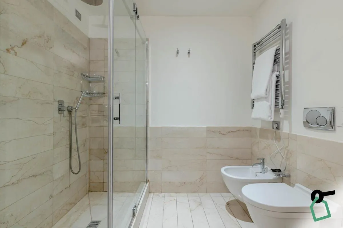 Image 2 of HOTIDAY Room Collection – Pisa