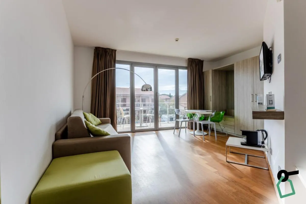 Image 4 of HOTIDAY Room Collection – Pisa