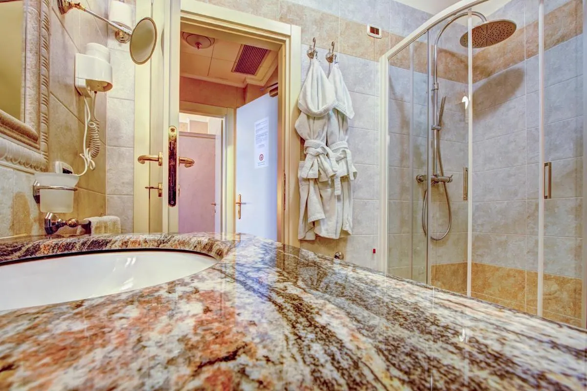 Image 2 of Hotel La Locanda