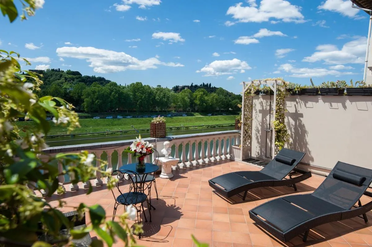 Image 5 of Hotel Lungarno Vespucci 50