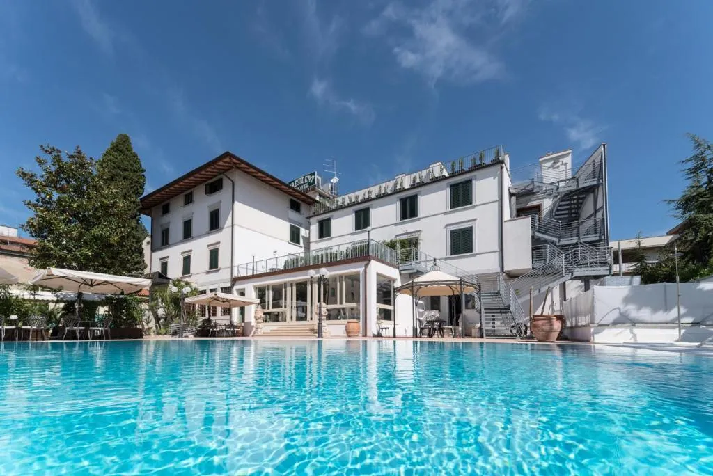 Image of Hotel President