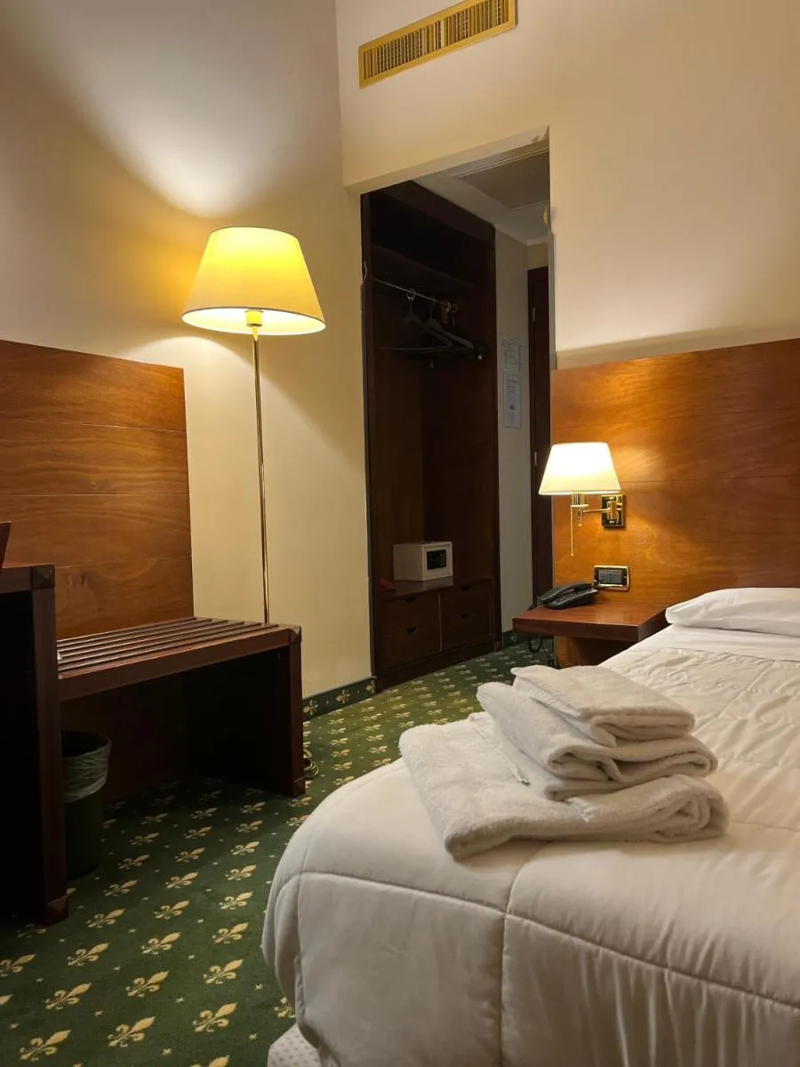 Image 6 of Hotel President