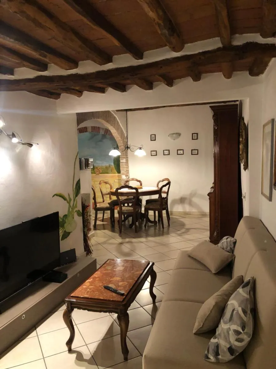 Image 2 of Il Vicolo