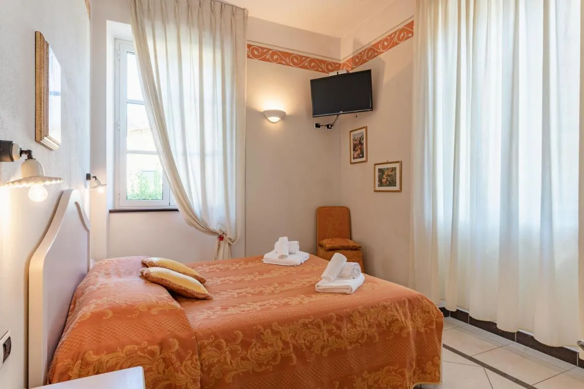 Image 6 of Lucca Franco’s Villa