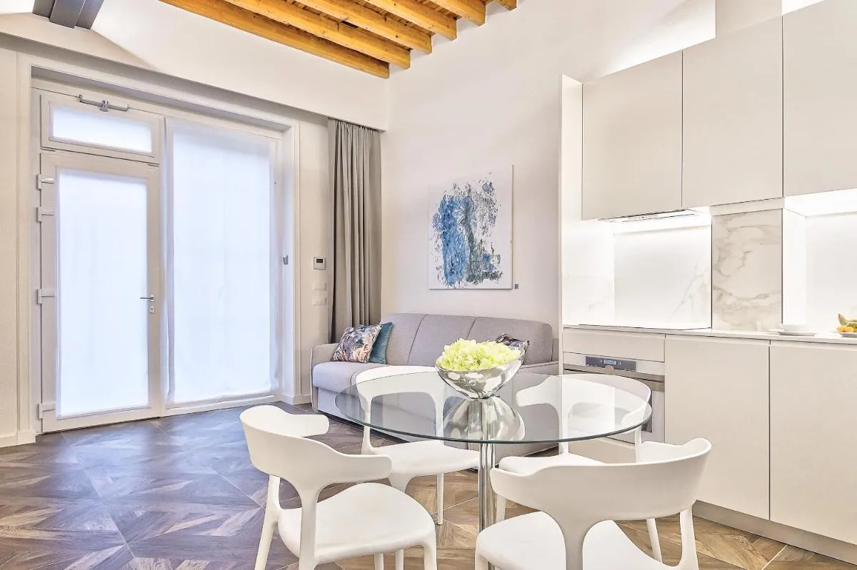 Image 2 of Modern Art Suite in Florence