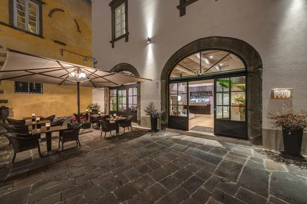 Image 5 of Palazzo Dipinto