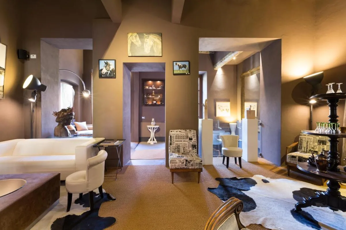 Image 4 of Porcellino Gallery Art Boutique BB