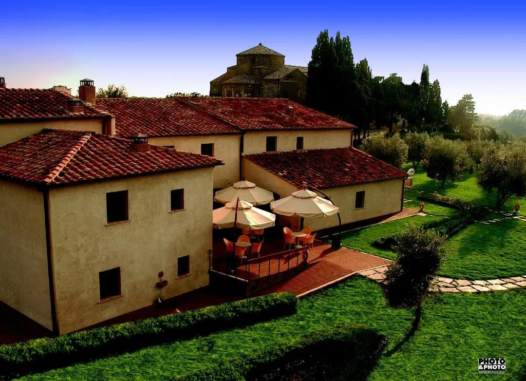Image of Sovana Hotel & Resort