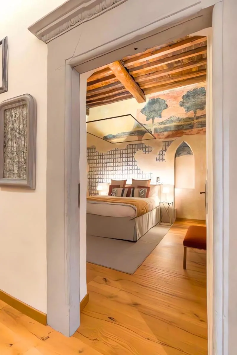 Image 3 of The Florence Tornabuoni Palace Boutique Apartments