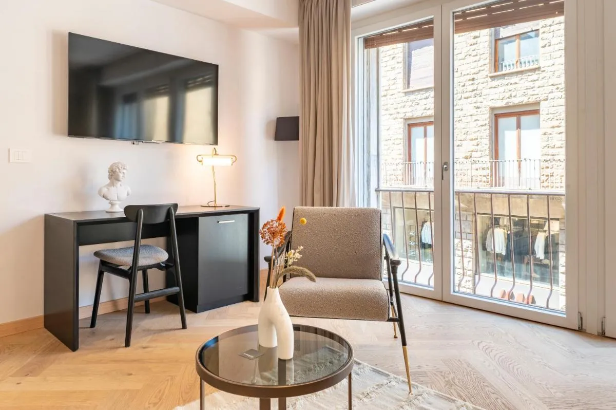 Image 4 of The Old Palace- Luxury Suites Signoria