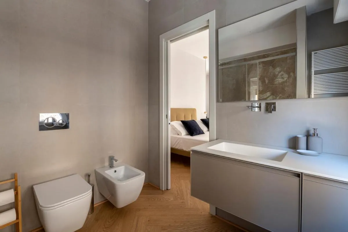Image 2 of The Old Palace- Luxury Suites Signoria