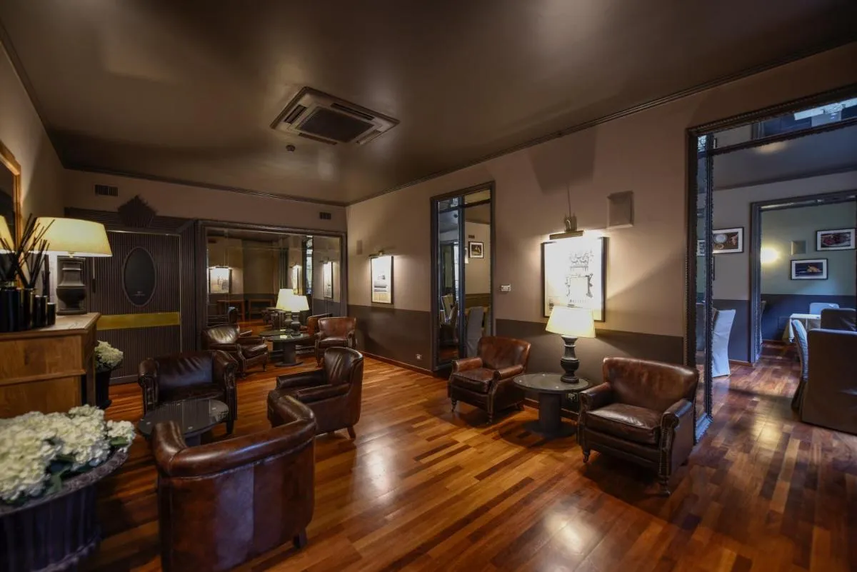 Image 2 of The Tuscanian Hotel