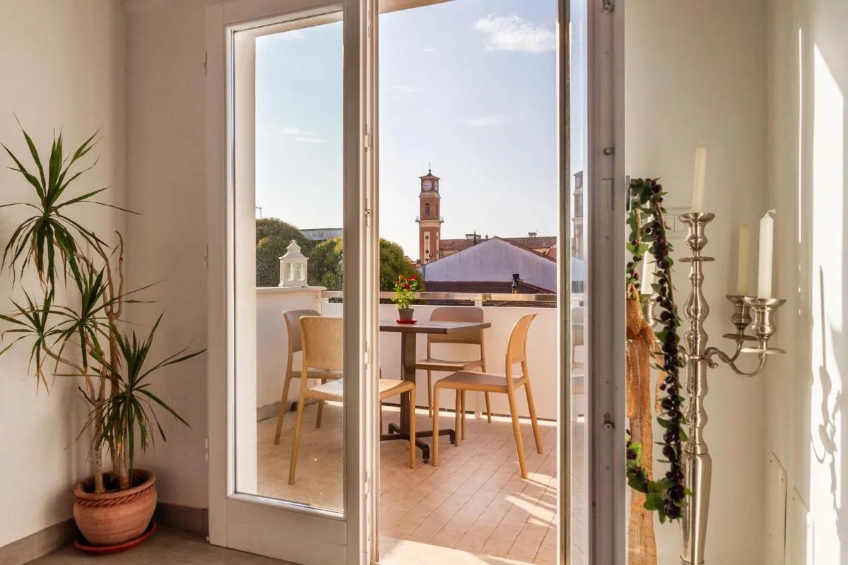 Image 3 of Toscana appartamento di Charme con 2 camere, 2 bagni, terrazza, aria condizionata, in posizione Centralissima