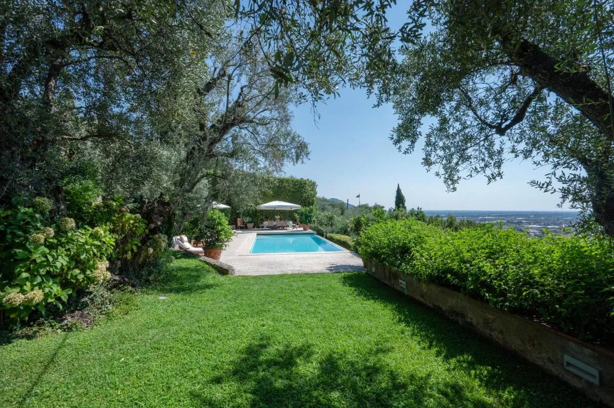Image 3 of Villa Eden Forte Dei Marmi With Private Infinity Pool