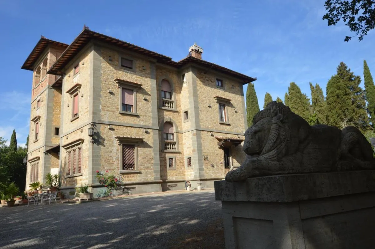 Image 1 of Villa Le Querciolaie