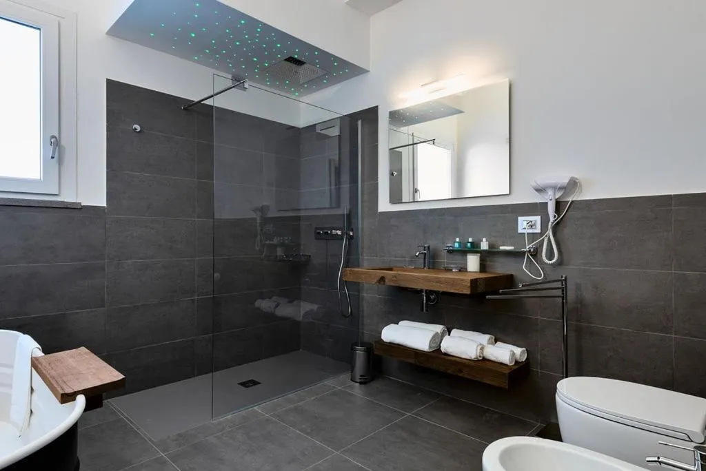 Image 2 of nautilus b&b suite design