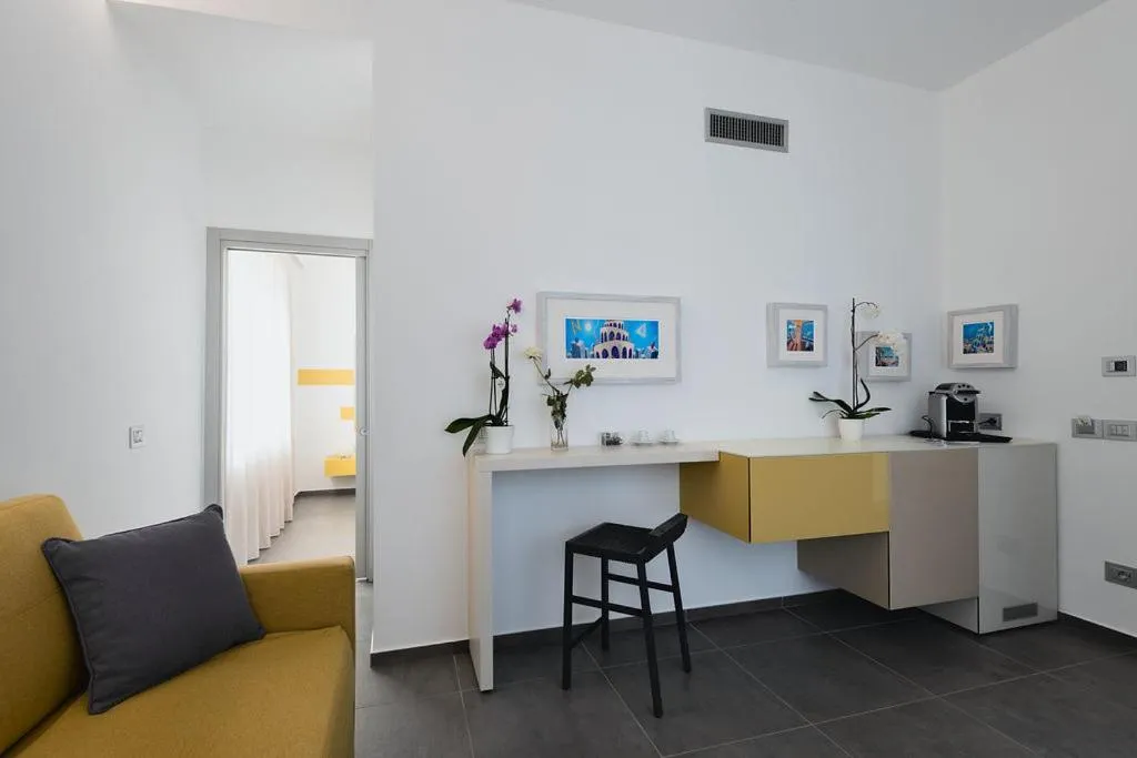 Image 6 of nautilus b&b suite design